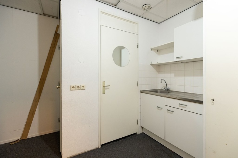WinkelruimteaanLiesveld 146<br/> inVlaardingen WinkelruimteaanLiesveld 146<br/> inVlaardingen