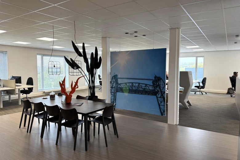KantoorruimteaanZwolseweg 17 - 21<br/> inBarendrecht KantoorruimteaanZwolseweg 17 - 21<br/> inBarendrecht