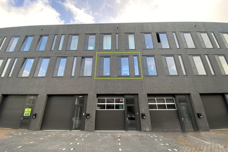 Bekijk foto 1 van Transistorstraat 65 H