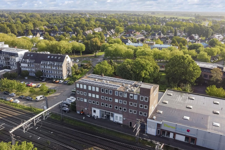 BedrijfsruimteaanStanderdmolen 20<br/> inHouten