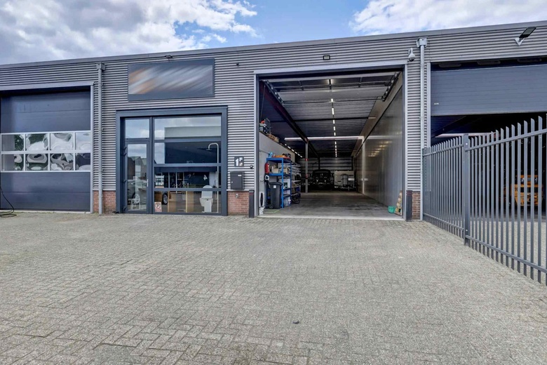 BedrijfsruimteaanWeusteweg 1 f<br/> inWierden BedrijfsruimteaanWeusteweg 1 f<br/> inWierden
