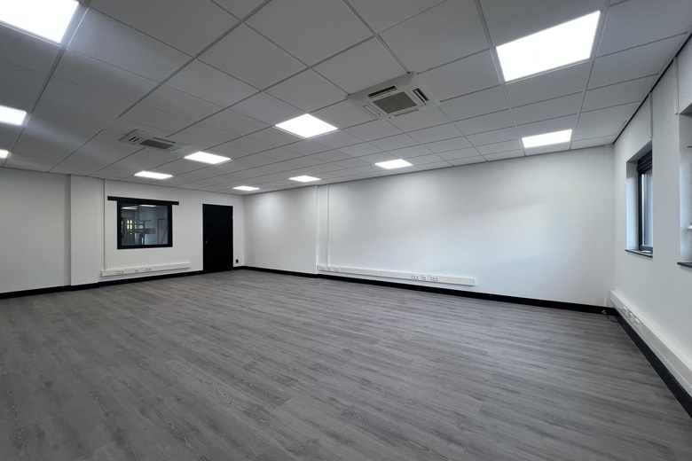 BedrijfsruimteaanHet Tasveld 7<br/> inHendrik-Ido-Ambacht