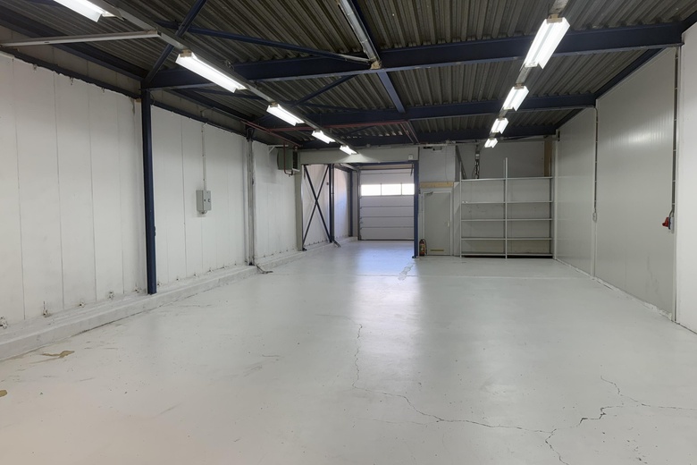 BedrijfsruimteaanRonde Tocht 18<br/> inZaandam BedrijfsruimteaanRonde Tocht 18<br/> inZaandam