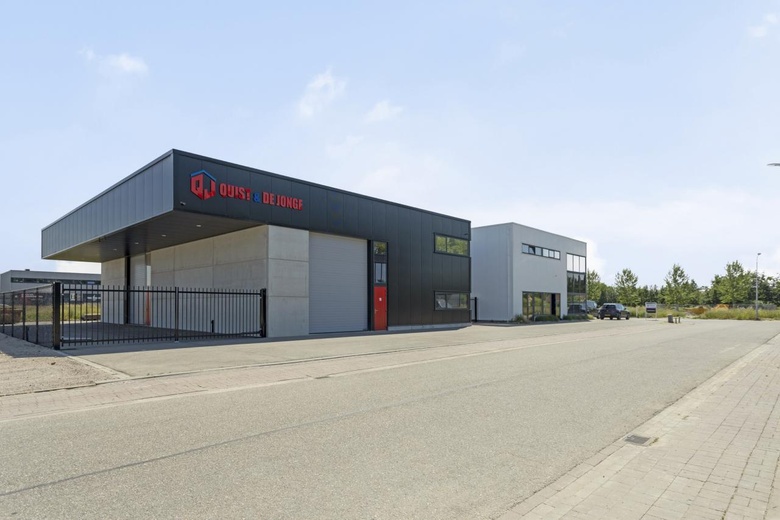 Bekijk foto 1 van Daniëlsweg 16