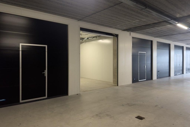 BedrijfsruimteaanIndustrieweg 69 78<br/> inBerkel en Rodenrijs