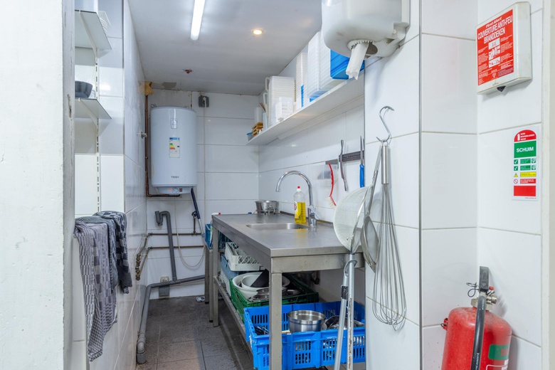 WinkelruimteaanE.du Perronstraat 34<br/> inWeesp