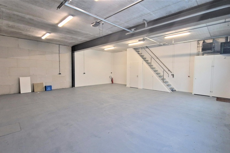 BedrijfsruimteaanEenspan 19 M<br/> inZeewolde BedrijfsruimteaanEenspan 19 M<br/> inZeewolde