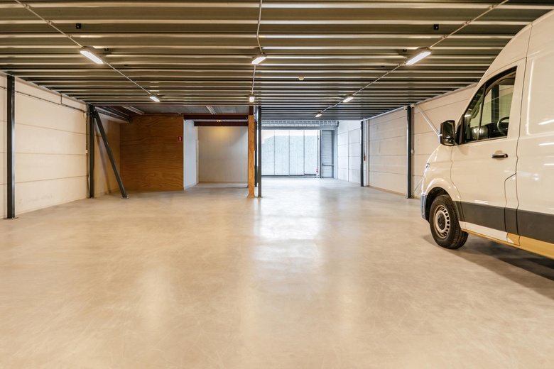 BedrijfsruimteaanAmsterdamseweg 15 f<br/> inUithoorn