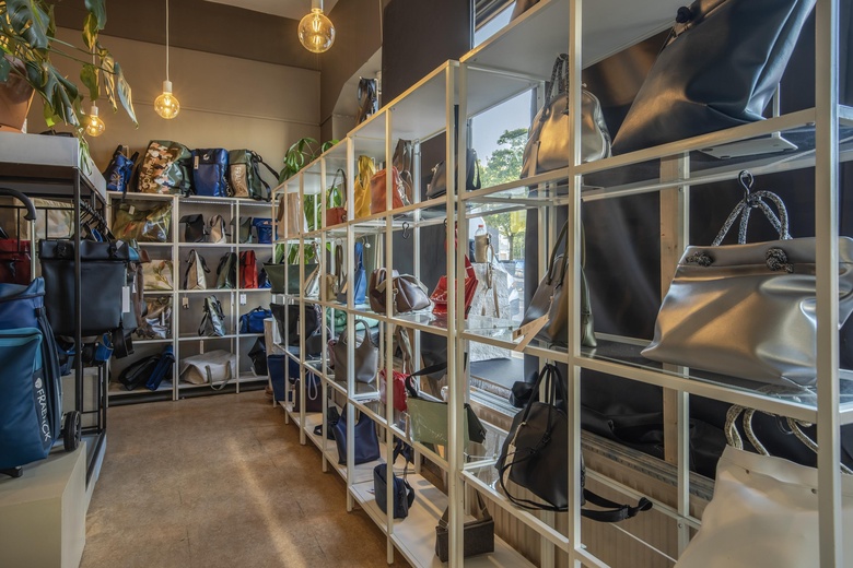 WinkelruimteaanBeekstraat 30<br/> inArnhem WinkelruimteaanBeekstraat 30<br/> inArnhem