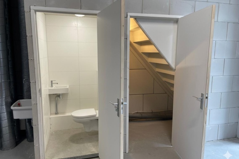 BedrijfsruimteaanIndustrieweg 1 17<br/> inZoetermeer