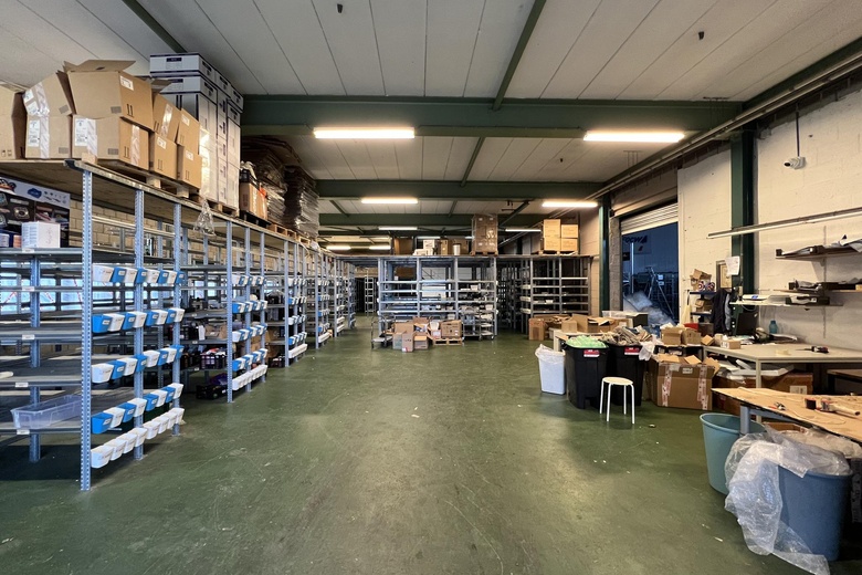 BedrijfsruimteaanMon Plaisir 15 A<br/> inEtten-Leur BedrijfsruimteaanMon Plaisir 15 A<br/> inEtten-Leur