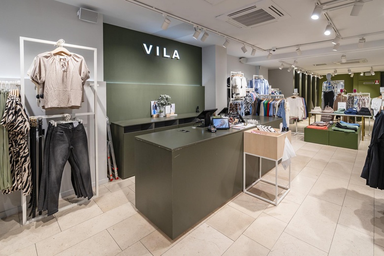 WinkelruimteaanDemer 17<br/> inEindhoven WinkelruimteaanDemer 17<br/> inEindhoven