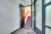 Bekijk foto 4 van Schoudermantel 17 h