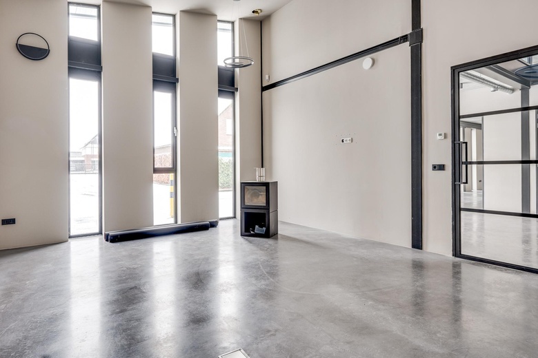 BedrijfsruimteaanSchansweg 14 a<br/> inNeerkant