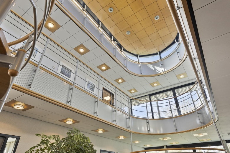 BedrijfsruimteaanGrotestraat 12<br/> inHeesbeen BedrijfsruimteaanGrotestraat 12<br/> inHeesbeen