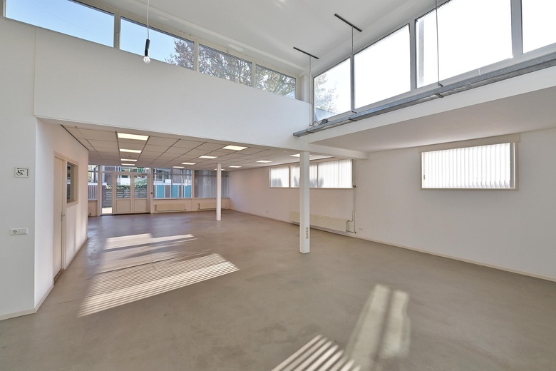 BedrijfsruimteaanOosterengweg 44<br/> inHilversum BedrijfsruimteaanOosterengweg 44<br/> inHilversum