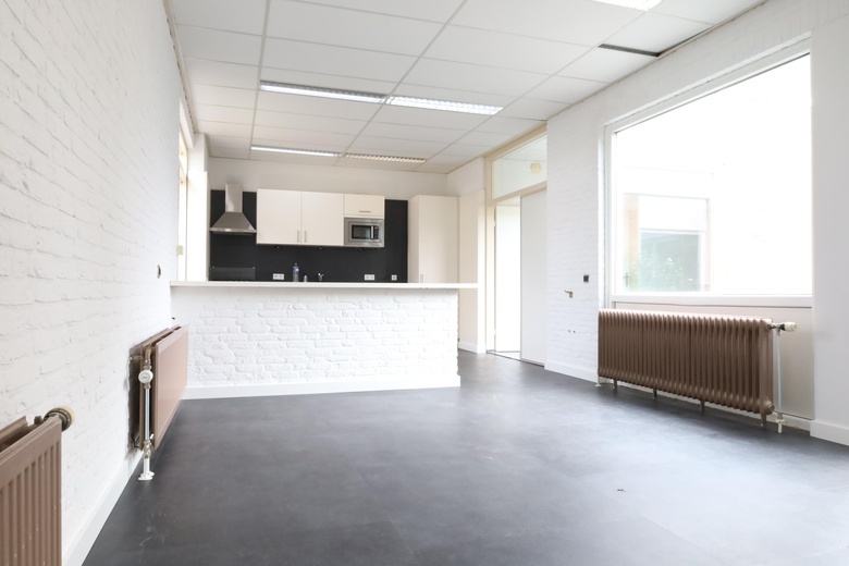 KantoorruimteaanKalkovenweg 36<br/> inAlphen aan den Rijn KantoorruimteaanKalkovenweg 36<br/> inAlphen aan den Rijn
