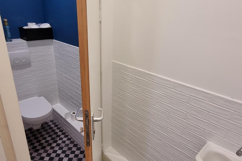 KantoorruimteaanRoombekerveld 43<br/> inEnschede KantoorruimteaanRoombekerveld 43<br/> inEnschede