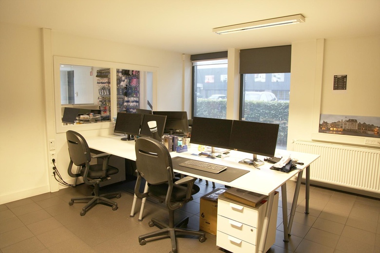 BedrijfsruimteaanAmbachtsweg 4<br/> inBavel