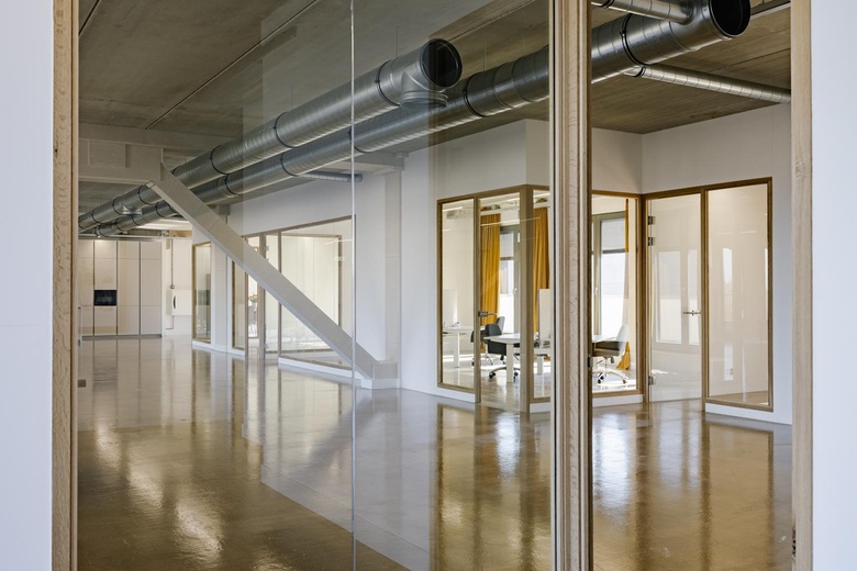 KantoorruimteaanDuivendrechtsekade 80 B<br/> inAmsterdam KantoorruimteaanDuivendrechtsekade 80 B<br/> inAmsterdam