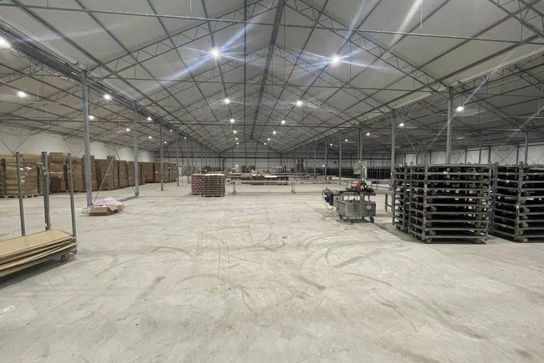 BedrijfsruimteaanOosteinderweg 457 L<br/> inAalsmeer