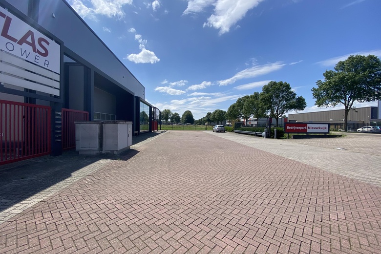 BedrijfsruimteaanMiddelweg 53<br/> inNieuwkuijk