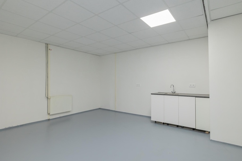 BedrijfsruimteaanMeer en Duin 24 B<br/> inLisse BedrijfsruimteaanMeer en Duin 24 B<br/> inLisse