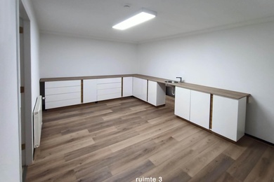 Bekijk foto 2 van Veenderveld 56