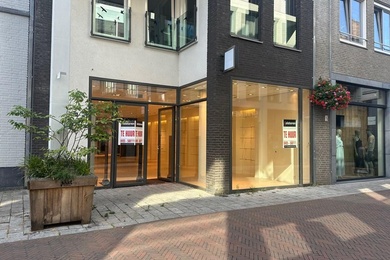 Winkelruimte De Wever 14, Deurne | Bedrijfspand.com