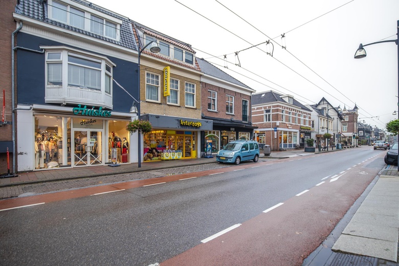 WinkelruimteaanHoofdstraat 222<br/> inVelp