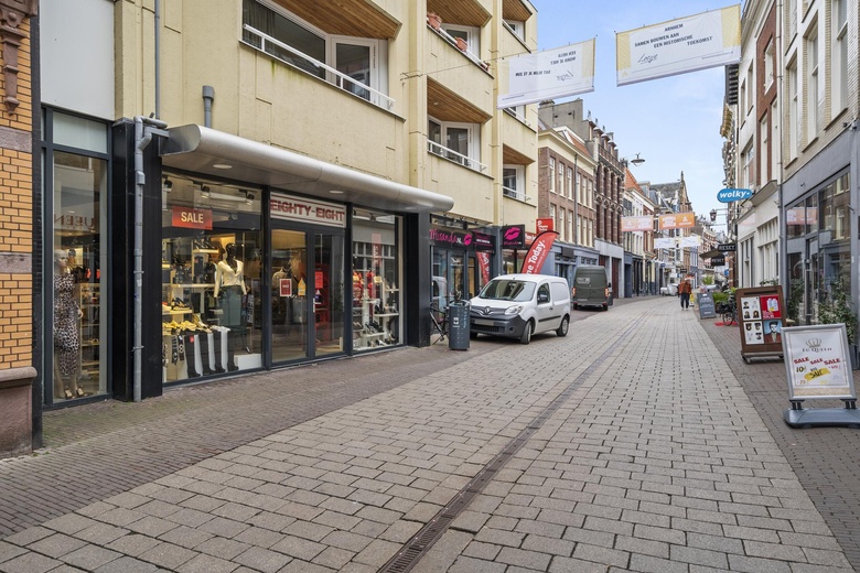 WinkelruimteaanRijnstraat 48<br/> inArnhem WinkelruimteaanRijnstraat 48<br/> inArnhem