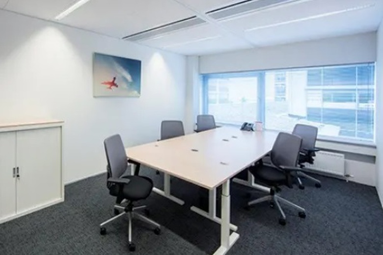 KantoorruimteaanEvert van de Beekstraat 1 - 104<br/> inSchiphol
