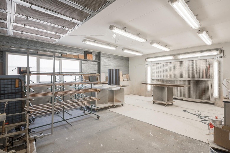 BedrijfsruimteaanVan der Heydenstraat 4<br/> inWinterswijk