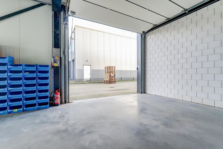 BedrijfsruimteaanIndustrieweg 4 b<br/> inElst
