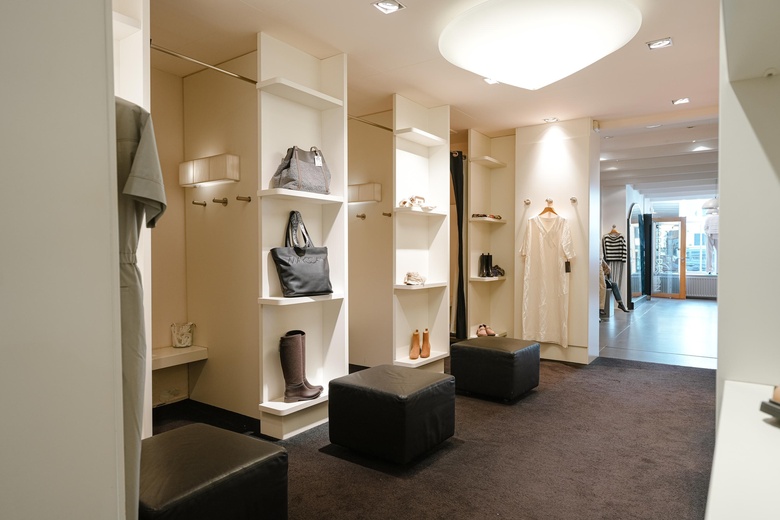 WinkelruimteaanRogstraat 43<br/> inGrave