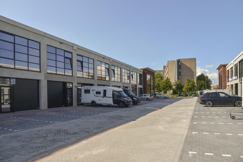 BedrijfsruimteaanHavenstraat 76 k<br/> inHuizen