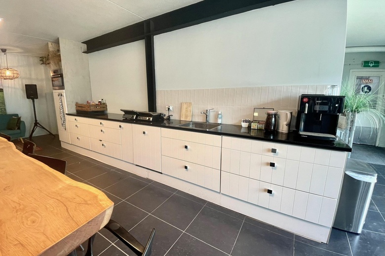 BedrijfsruimteaanDuinkerkenstraat 44<br/> inGroningen