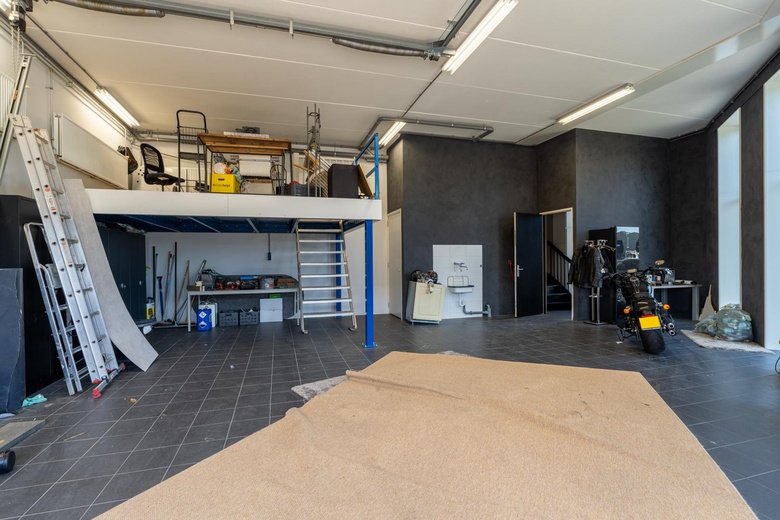 BedrijfsruimteaanBeyerinckweg 17 G<br/> inWerkendam BedrijfsruimteaanBeyerinckweg 17 G<br/> inWerkendam