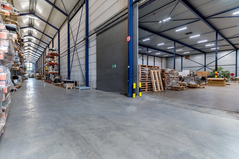 BedrijfsruimteaanBorchwerf 8 e<br/> inRoosendaal BedrijfsruimteaanBorchwerf 8 e<br/> inRoosendaal