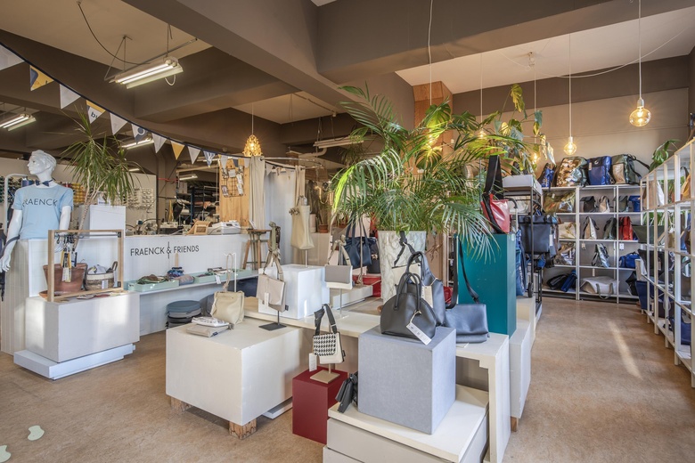 WinkelruimteaanBeekstraat 30<br/> inArnhem WinkelruimteaanBeekstraat 30<br/> inArnhem