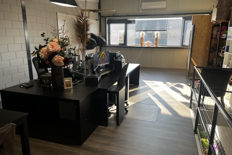 BedrijfsruimteaanKnibbelweg 73 e 4<br/> inZevenhuizen