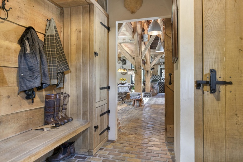 BedrijfsruimteaanZelderseweg 23<br/> inZwartebroek