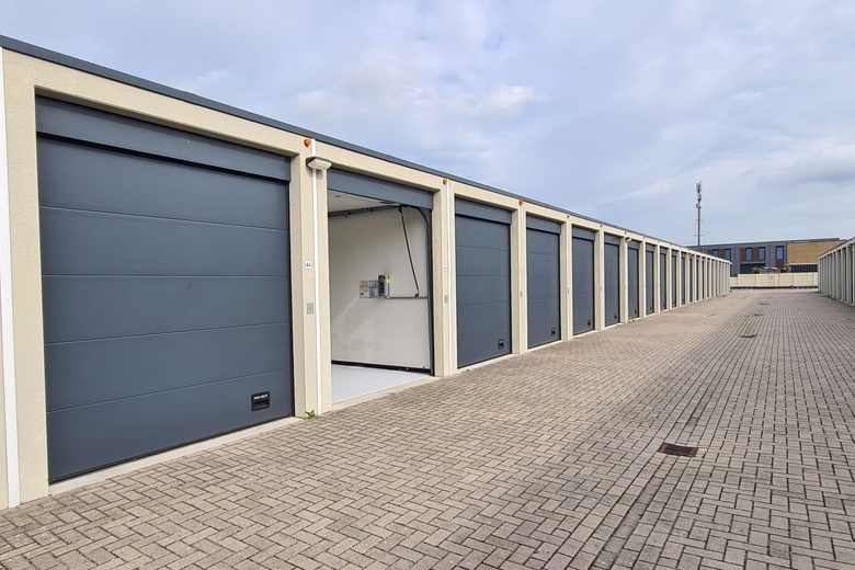 BedrijfsruimteaanLeidsevaartweg 11<br/> inHeemstede