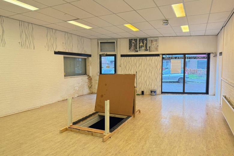 WinkelruimteaanVeldkampstraat 1<br/> inEnschede WinkelruimteaanVeldkampstraat 1<br/> inEnschede
