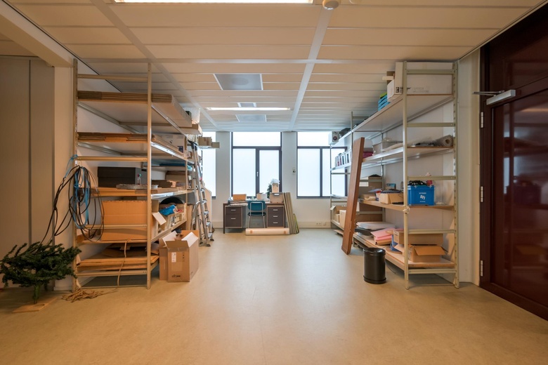 KantoorruimteaanDe Bouw 87 - 89<br/> inHouten KantoorruimteaanDe Bouw 87 - 89<br/> inHouten