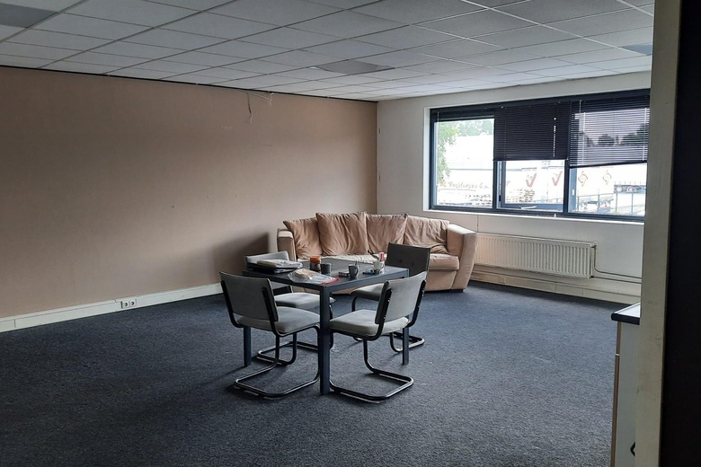 BedrijfsruimteaanBijsterhuizen 2136<br/> inWijchen BedrijfsruimteaanBijsterhuizen 2136<br/> inWijchen