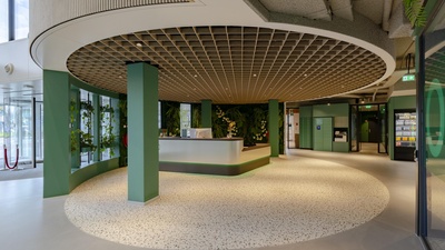 Bekijk foto 10 in  aan de  in 