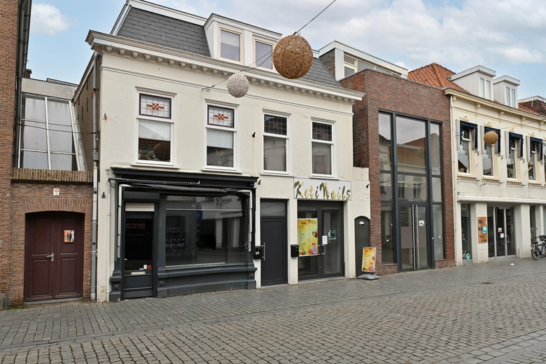 Bekijk foto 1 van Wouwsestraat 3 Bekijk foto 1 van Wouwsestraat 3