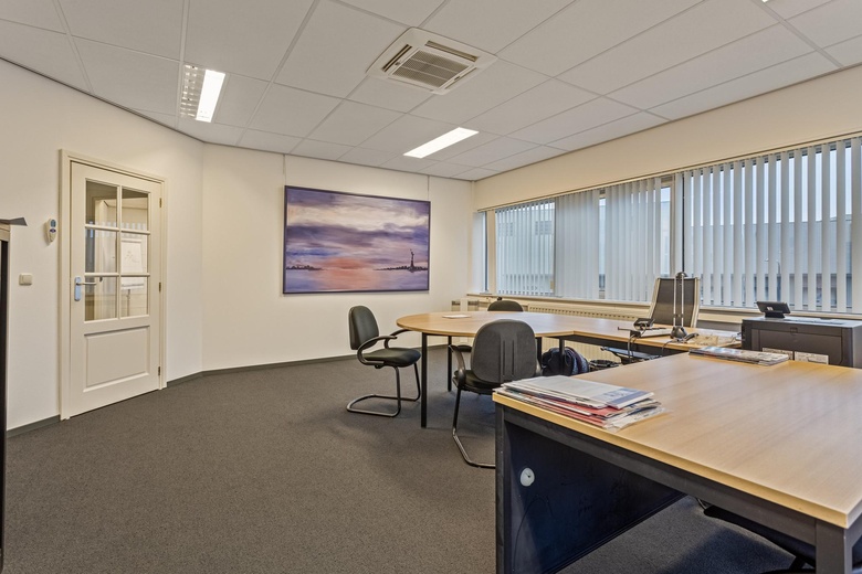 BedrijfsruimteaanTieleman en Drosweg 17<br/> inLeiden