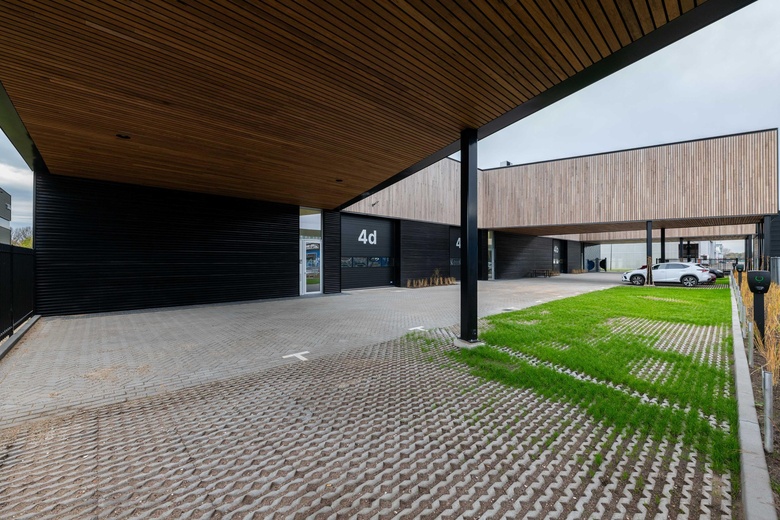 BedrijfsruimteaanBrandenburgbaan 4 - 4<br/> inRotterdam